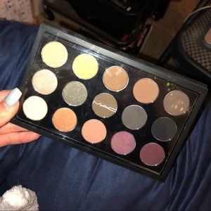 mac 15 eyeshadow palette